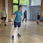 Fit mit Olli: Line Dance – Von ersten Tanzschritten zur harmonischen Formation